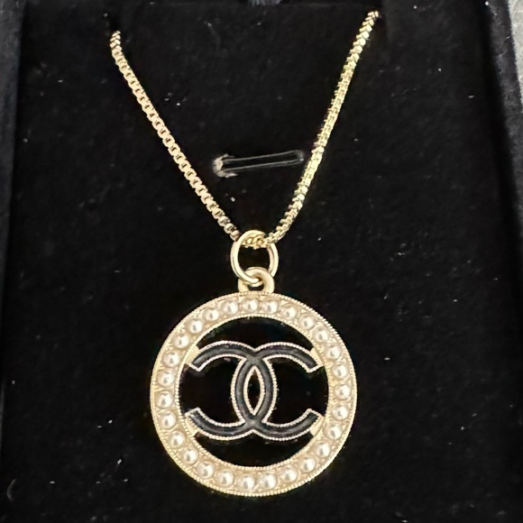Vintage Chanel Designer Logo 18” Gold Necklace - Picture 3 of 10
